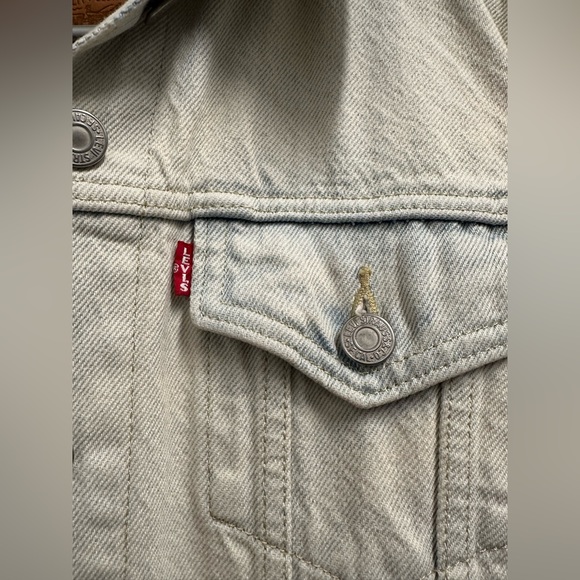 Levi Jean Jacket - Picture 4 of 7